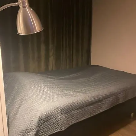 Koselig Overnatting, Midt I Mellom Sentrum Og Marka *